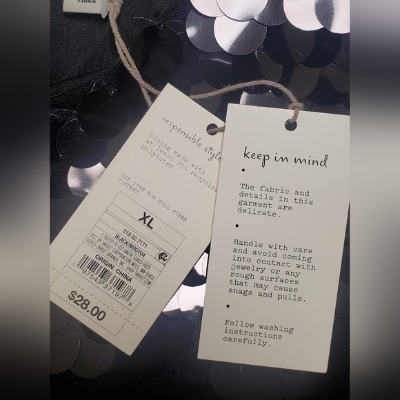 🖤A New Day Women's Black Sequin Paillette Top - Picture 4 of 4